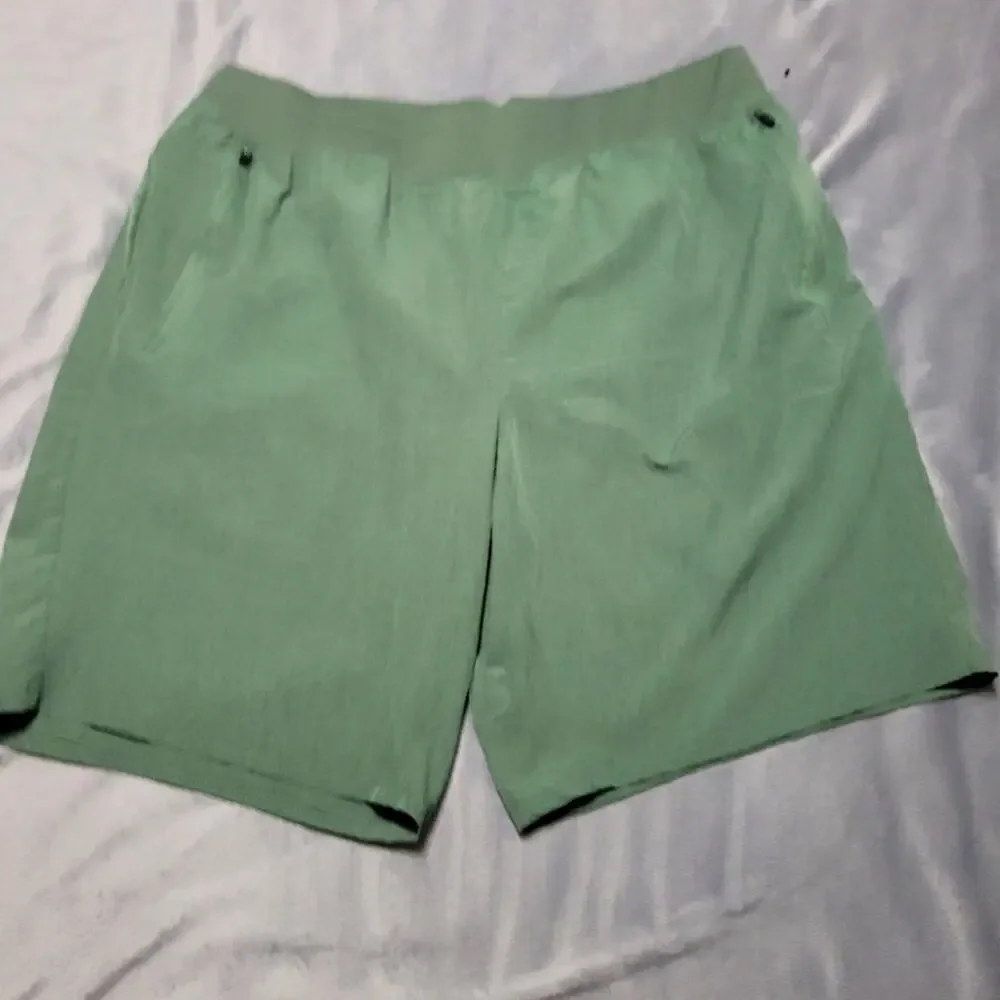 Perry Ellis Sport Shorts Men Large Green 50 UPF Comfort Stretch Athletic Pull On